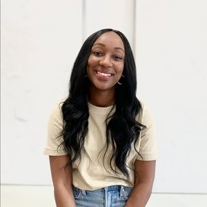 Meet your Posher, Lauren